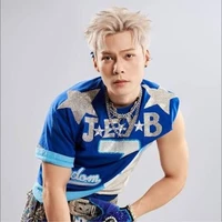 Nguyễn Hoàng Bách