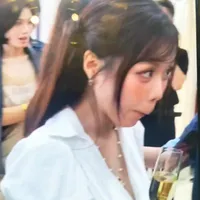 người đàn bà có quyền nhất truyện