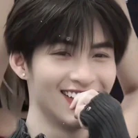 HHH(hùng huỳnh)