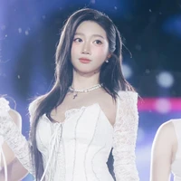 Khương Hoàn Mỹ(cam)