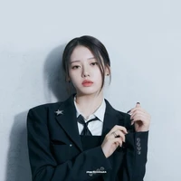 Lee Dain_cô