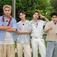 All mọi người ( trừ ai thì trừ )