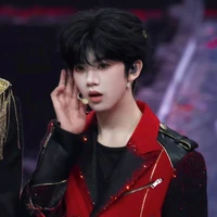 Trương Hàm Thụy | hắn