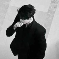 Ngô Anh Duy (anh cả cô)