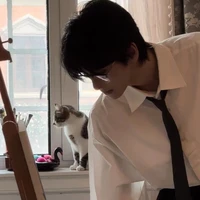 Ngô Gia Huy (anh2 cô)