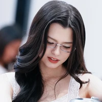 Becky Armstrong (nàng)