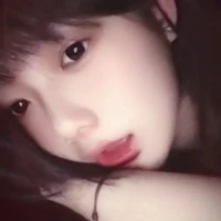 Tác giả đẹp gái