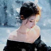 Nguyễn Hoàng Xuân Yến •Delphinia• - 2005