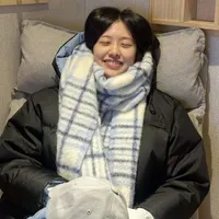 Ahn Yujin - chị