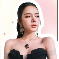 Nguyễn Hoàng Lan(lyly)