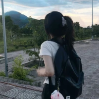 Nguyễn Hồ Thảo Nguyên(bạn thân nu9)