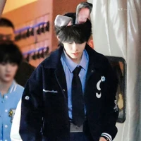 𝙏𝙧𝙖̂̀𝙣 𝘿𝙞̣𝙘𝙝 𝙃𝙖̆̀𝙣𝙜