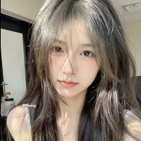 Trương Hạ Vy - bn thân cô