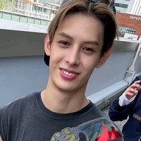 James ( Zhao Yufan )