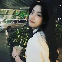 Young Rin [ chị quản lí ]