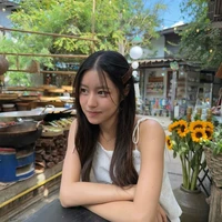 ciize rutricha Jeenprasom ( chị c )