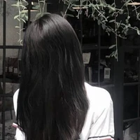 Nguyễn Thị Mỹ Ngọc ( Mẹ anh )