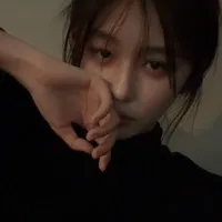 Vương Dịch "cô"