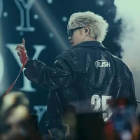 Hoàng Đức Duy(đã xuyên không)