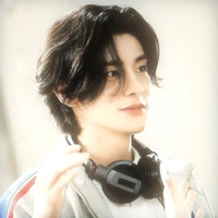 jake ( bạn thân sunghoon )