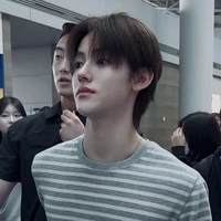 Eom Sung - Hyun