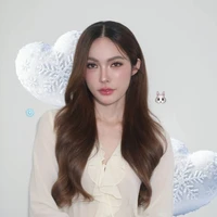 Charlotte Austin (em)