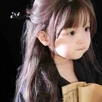 Cố Linh Hà Tuyết_ còn nhỏ