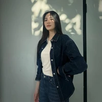 Ling Ling Kwong (chị cô)