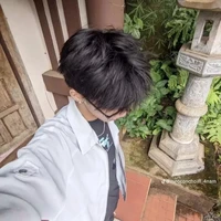 Khải ( bn cùng bàn với Hân )