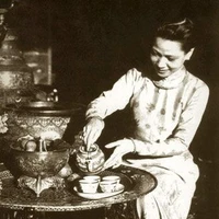 Bà địa chủ