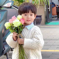 Nam còn bé