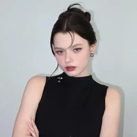 Becky Armstrong// Nàg