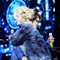 Capryde/Mây_tác giả