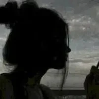 con đàn bà đó là em