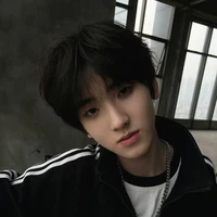 Tả Kỳ Hàm