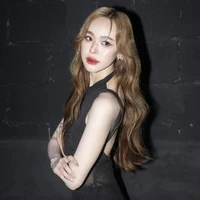 June Jaenasavamethee |Chị|