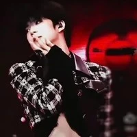 Trương Hàm Thuỵ.cậu