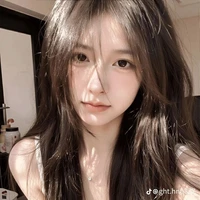 Ngọc Trinh Hà (mẹ của anh)