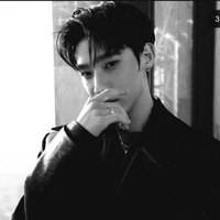 #𝒍𝒐𝒉𝒂𝒏 ✧ thành đạt.