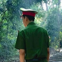 nam cảnh sát