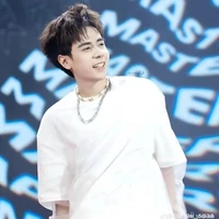 Quang Hùng