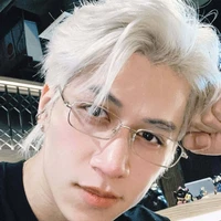 Bùi Duy Ngọc(ông đầu bac)