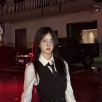 Nguyễn Thị Nam(môn Văn)