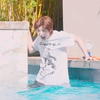 Ủa nhỏ tác giả nè