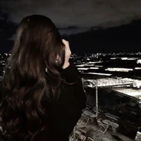 Uyên Ngọc Hạ (mẹ nu9)