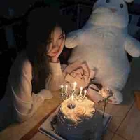 Awan Vairawi (Chị)