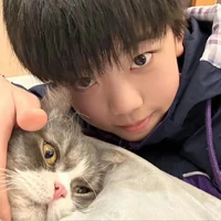 Zhang HanRui " Em "