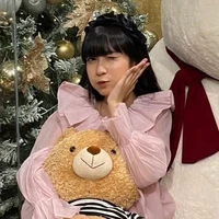 Thùy My //em gái Quang Hùng 