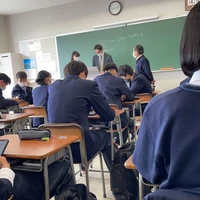 Cả Lớp ( - những người cần -)