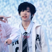 Trần Dịch Hằng_em_